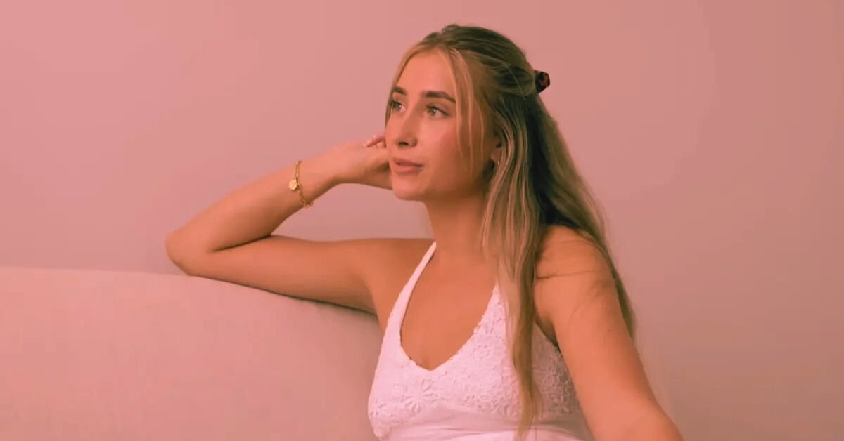 23-Year-Old Lily Phillips Sparks Outrage Again with ‘Unthinkable’ Public Stunt That Has Everyone Talking 4 23-Year-Old Lily Phillips Sparks Outrage Again with ‘Unthinkable’ Public Stunt That Has Everyone Talking