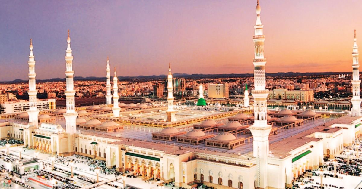 Umrah Packages from Pakistan: March 2025 Updates and Exclusive Deals 2 Umrah Packages from Pakistan