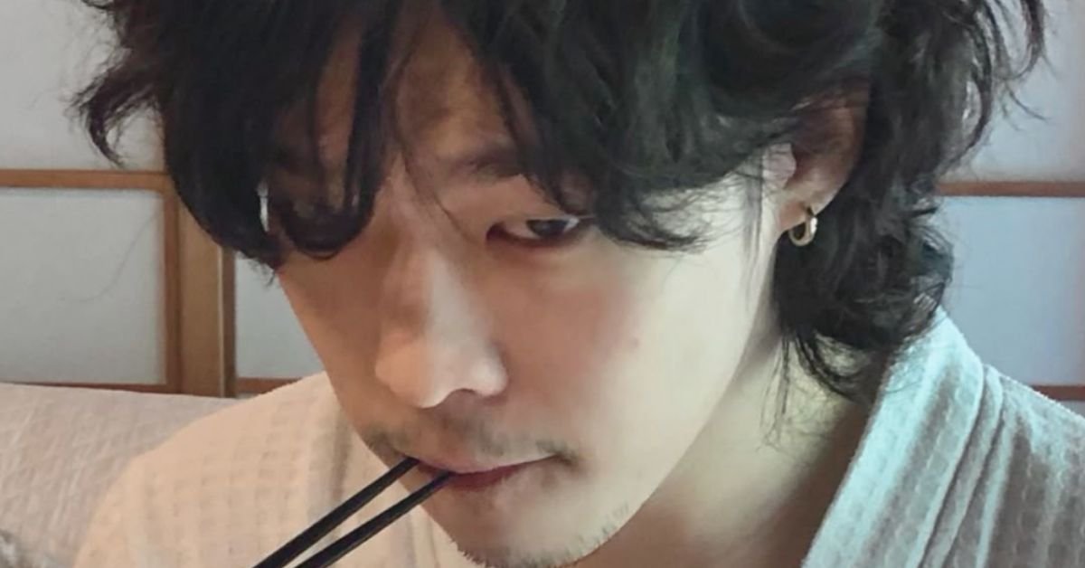 AKMU’s Chanhyuk Stuns Fans With Bold New Look: “He’s Found His Style!” 2 AKMUs Chanhyuk wows fans with bold new look 1