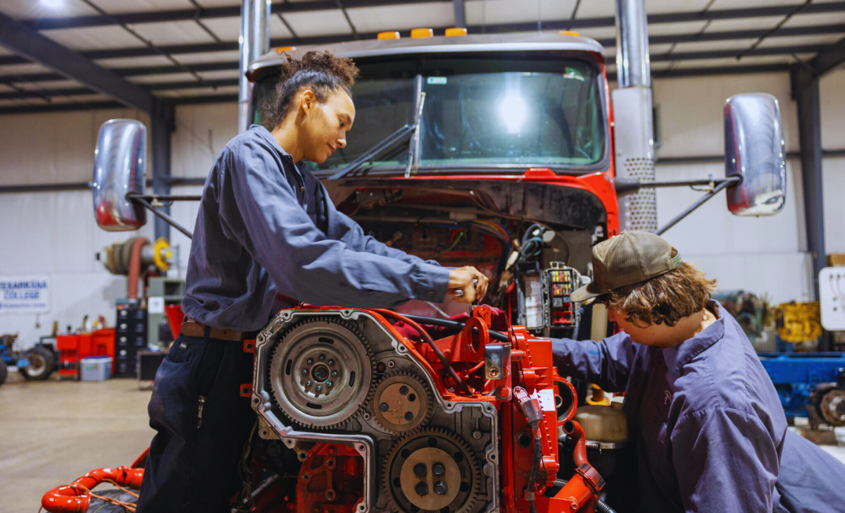 Diesel Mechanic Jobs in Australia with Visa Sponsorship 2025: How to Apply & Get Hired 2 Diesel Mechanic Jobs in Australia with Visa Sponsorship 2025