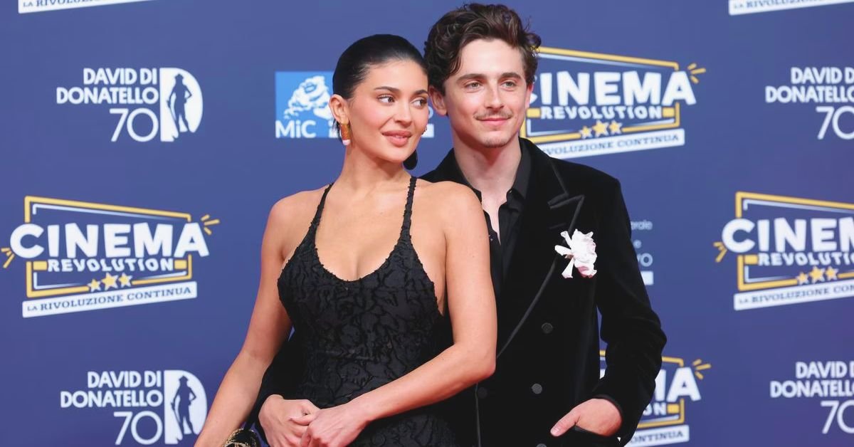 Eiza González Breaks Silence on Timothée Chalamet and Kylie Jenner’s Romance: “I’m Obsessed With Them” 3 Eiza Gonzalez comments on ex Timothee Chalamets relationship with Kylie Jenner 2