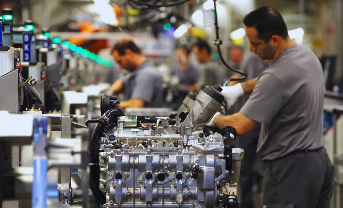 Start Your Career with Factory Jobs in Germany (2025) – Visa Sponsorship Included! 2 Start Your Career with Factory Jobs in Germany (2025)