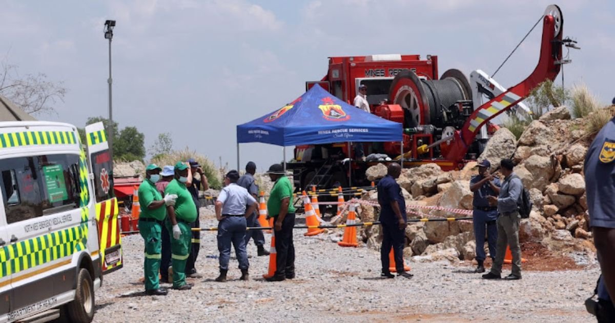 Hundreds Trapped in South African Gold Mine—Massive Rescue Operation Underway 3 Hundreds Trapped in South African Gold Mine—Massive Rescue Operation Underway