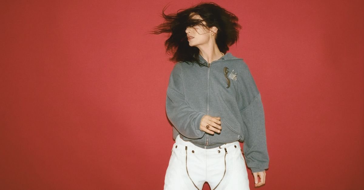 “I Was Very Weak”: Lorde Opens Up About Body Image, Self-Worth, and the Journey Behind Her New Album Virgin 3 Lorde Gets Real I Was Very Weak 3