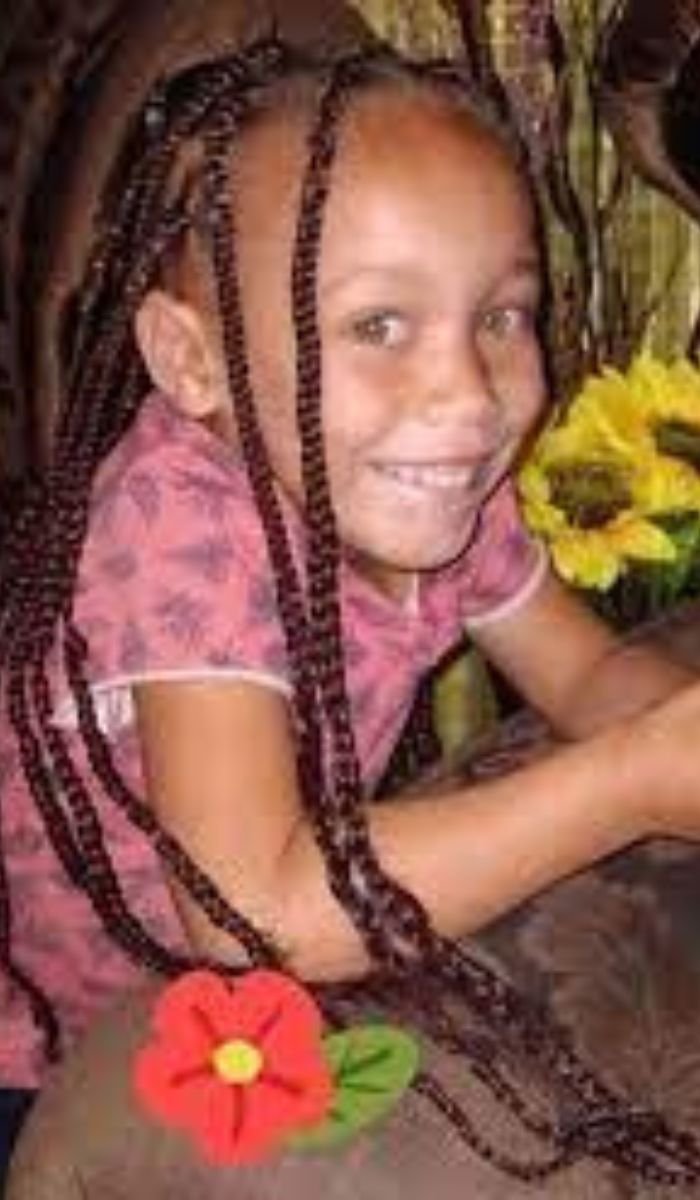 Mom Accused of Selling Her Daughter for $1,000 Over “Light Eyes and Skin”—Internet Outraged 3 Untitled design 5