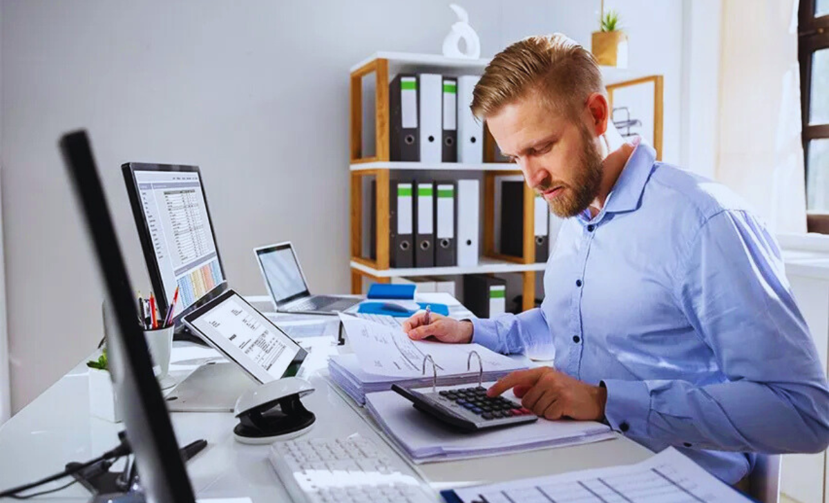 Bookkeeping Jobs in Canada with Visa Sponsorship 2025: A Complete Guide 2 Bookkeeping Jobs in Canada with Visa Sponsorship 2025