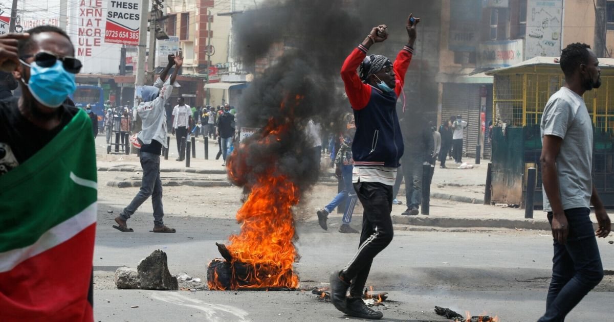 Civilians Armed with Clubs Patrol Nairobi During Protest Anniversary 2 Civilians Armed with Clubs Patrol Nairobi During Protest Anniversary
