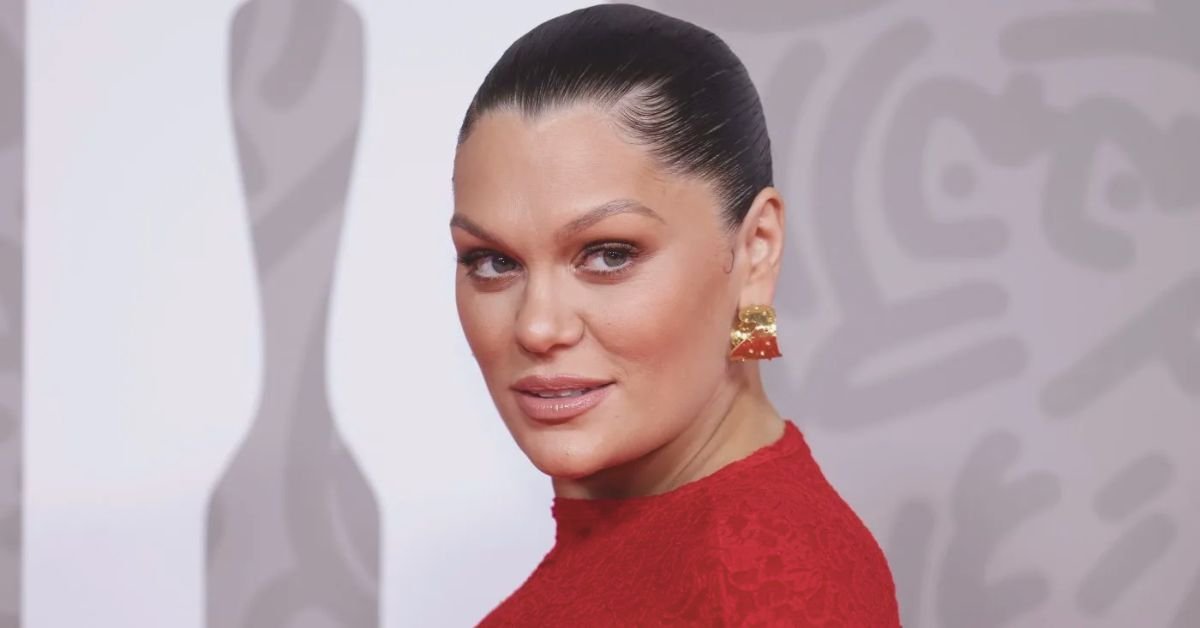 Jessie J Reveals Early Breast Cancer Diagnosis Ahead of Launching New Music "No Secrets" 2 Jessie J reveals early breast cancer diagnosis before No Secrets release