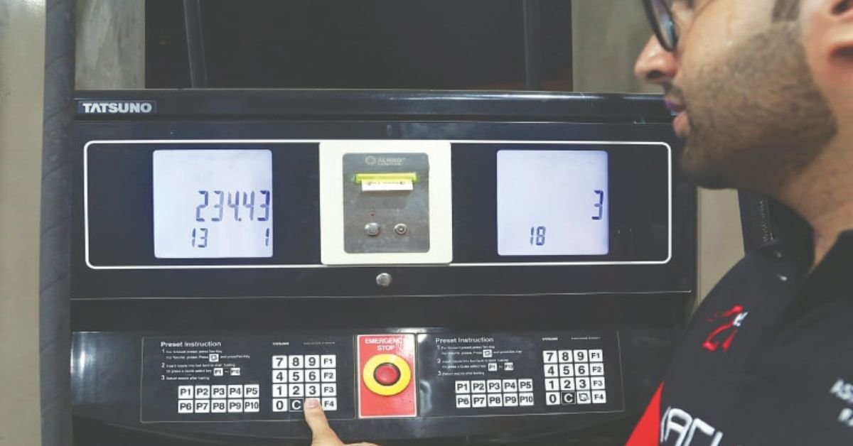 Petrol Price Shock 2 Petrol Price Shock New Rates Announced by Pakistani Government 2