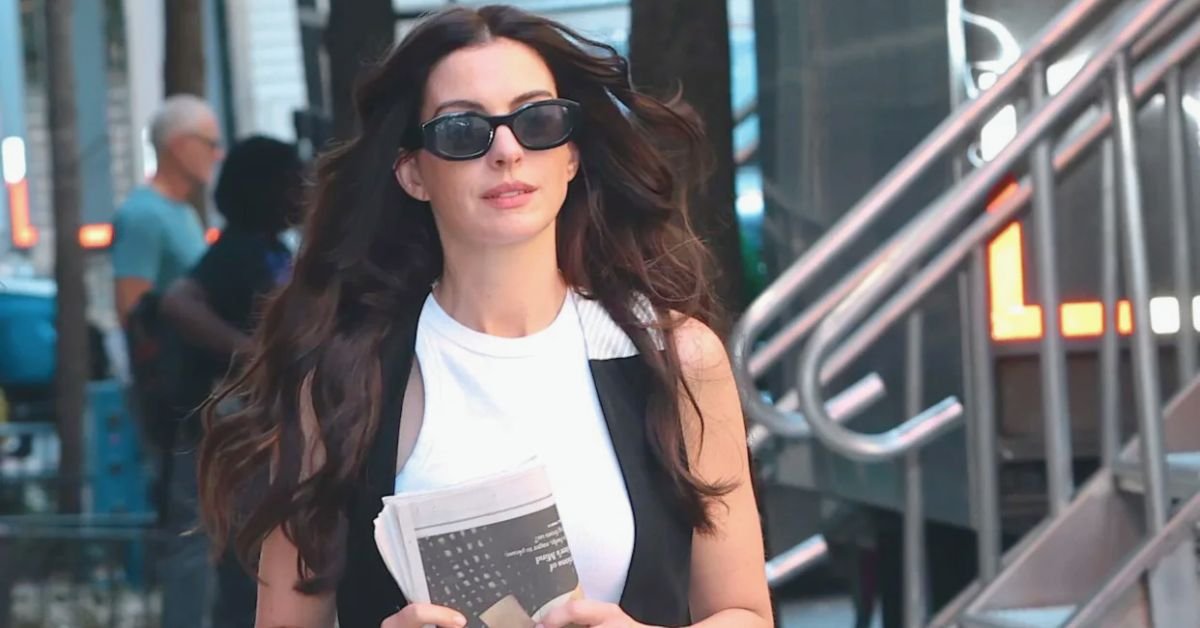 Anne Hathaway Stuns in First Look as Andy Sachs in ‘The Devil Wears Prada 2’ — Cast Reunites for 2026 Sequel 3 Anne Hathaway Stuns in First Look as Andy Sachs in ‘The Devil Wears Prada 2 — Cast Reunites for 2026 Sequel 3