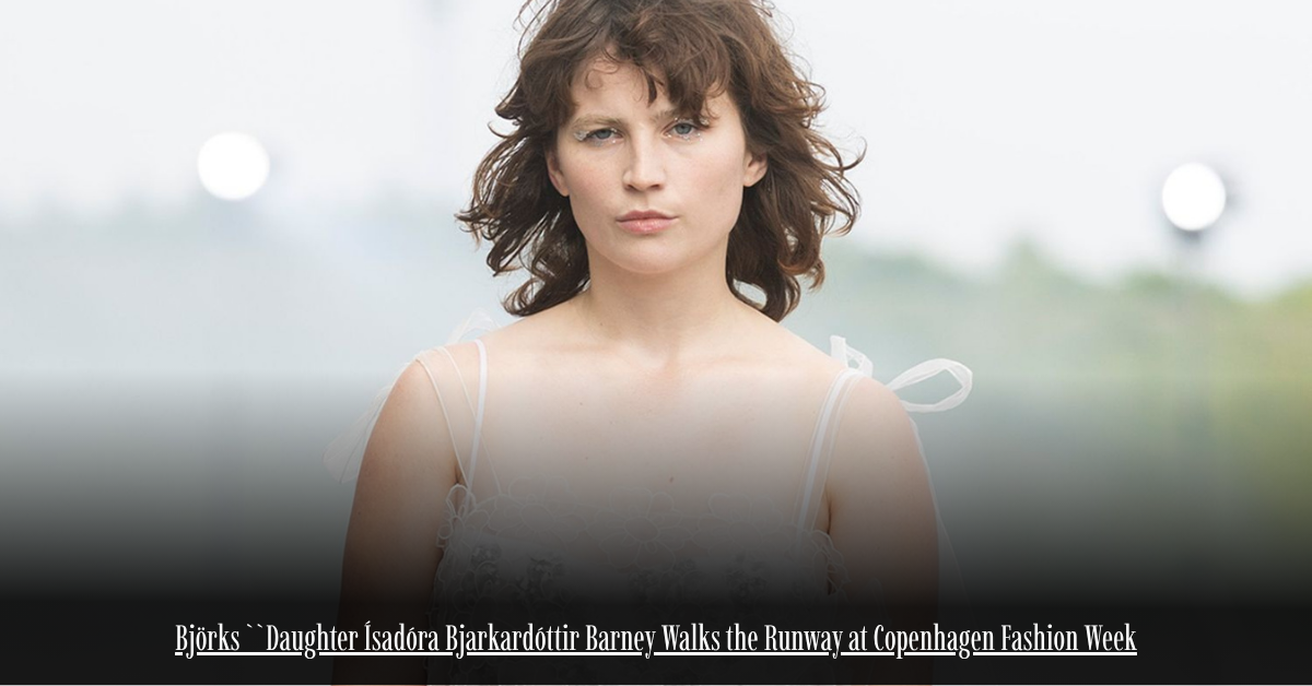 6 on Private Jet Presumed Dead After Crash Into San Diego Neighborhood 9 2