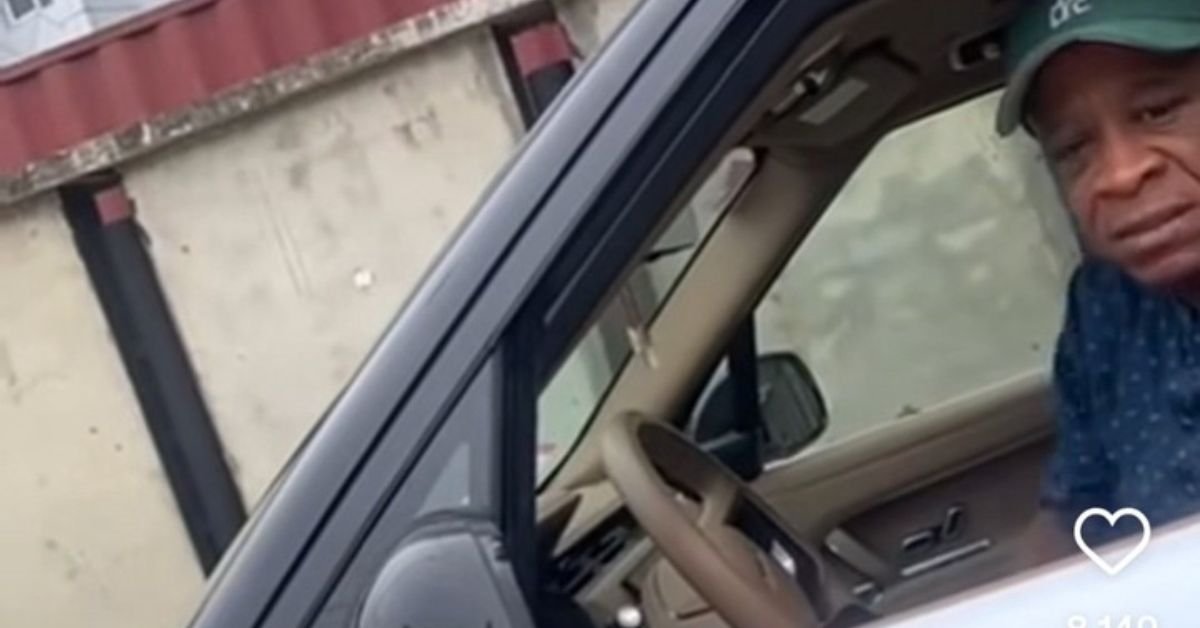 Security Guard Refuses Estate Entry to Prince Oniru in Viral Confrontation 1 heloo g 2 3